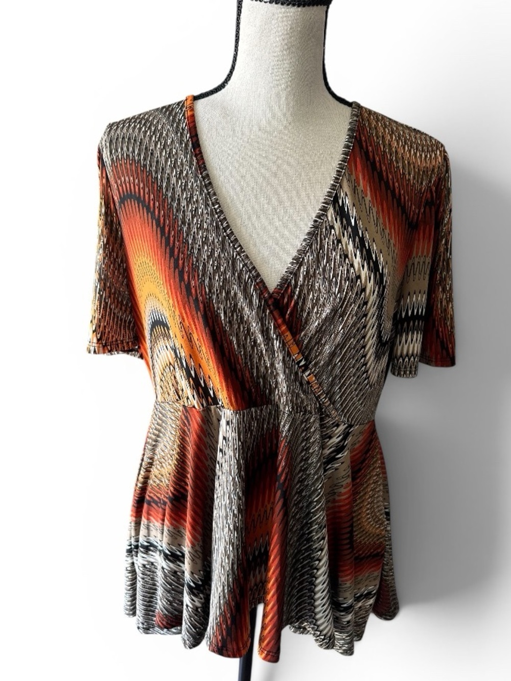 Michel Y2K Women’s Short Sleeve Peplum Top Abstract Boho Pattern Women’s Sz L